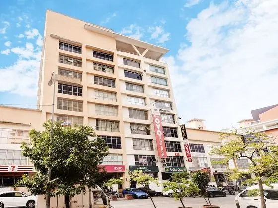 OYO 157 Norbu Hotel