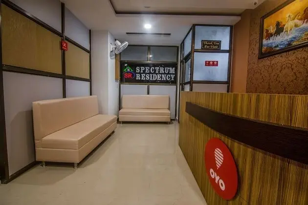 OYO 15700 Spectrum Residency - Lobi