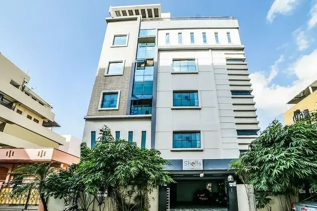 OYO 15729 Royal Stay