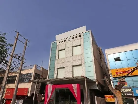 OYO 1574 Hotel Imperial Palace
