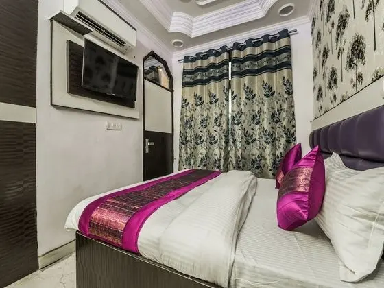 OYO 15764 Hotel Akash Continental - Oda