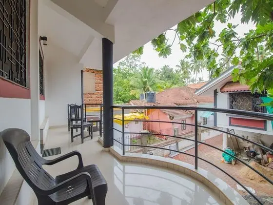 OYO 15774 Home Modern Studio Hill View Anjuna - Oda Düzeni