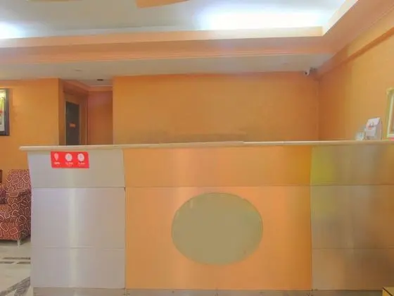 OYO 15781 Shree Adiga Residency - Lobi