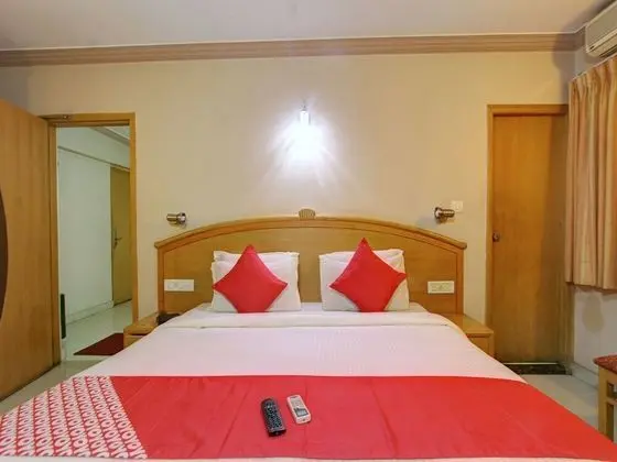 OYO 15781 Shree Adiga Residency - Oda