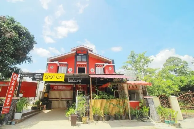 OYO 1587 Graha Homestay