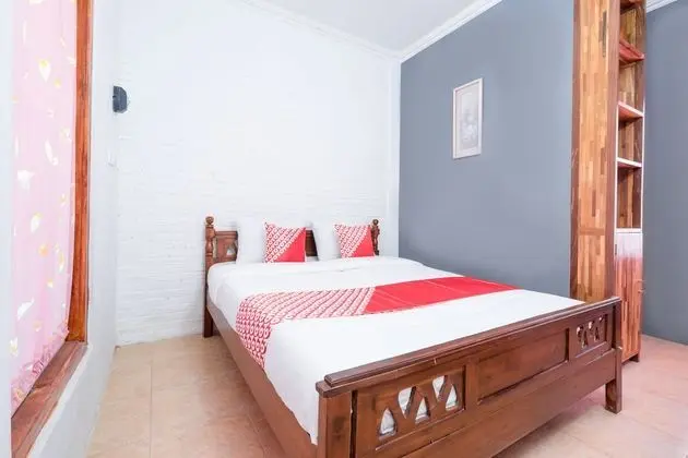 Oyo 1592 Gading 4U Homestay