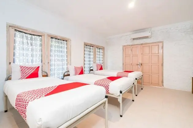 Oyo 1592 Gading 4U Homestay