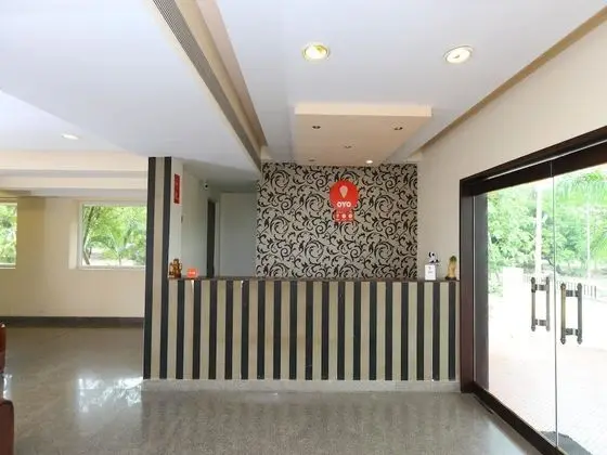 OYO 15925 Tommaso Hotels And Resorts - Lobi