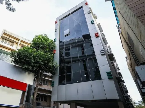 OYO 15928 Hotel Midtown