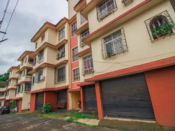 OYO 15934 Home Traditional 3BHK Bainguinim