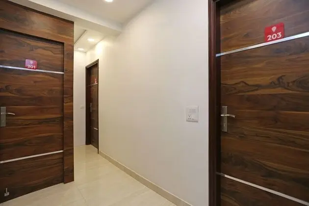 OYO 15967 Flagship Joe's Residency And Kitchen - İç Mekan