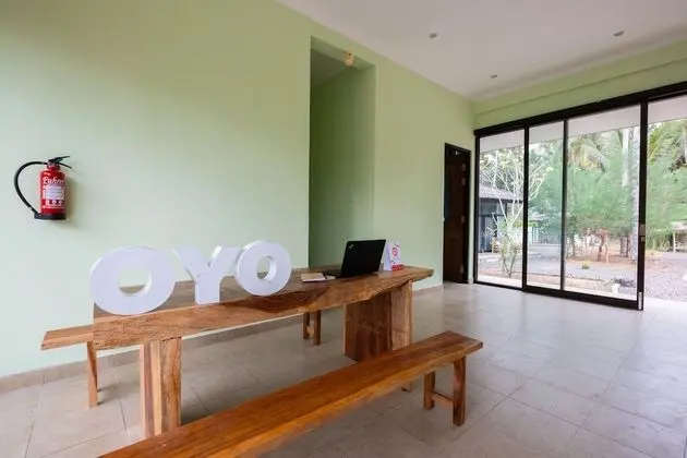 OYO 1605 Puput Resort Batulayar Senggigi - Lobi