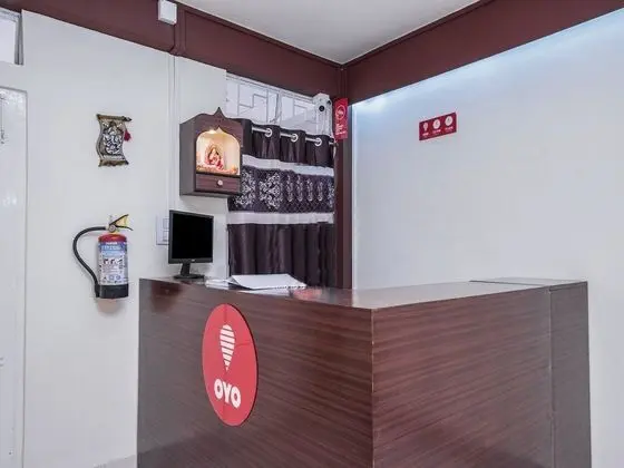 OYO 16152 Home Away Home - Lobi