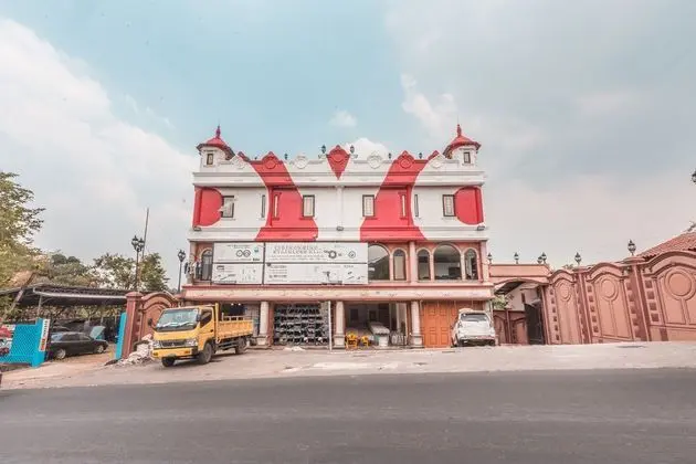 Oyo 1640 Fallinda Hotel