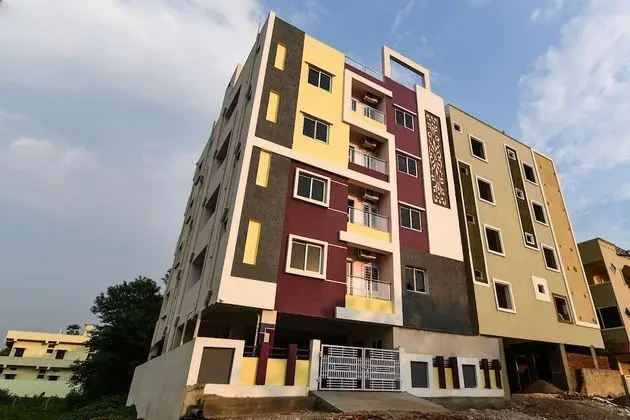 OYO 16469 Pramukh Hotels
