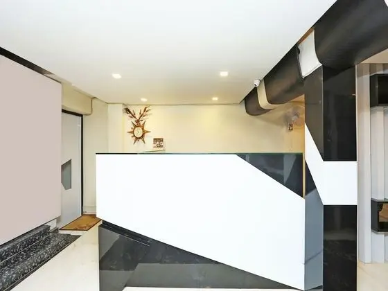 OYO 16472 Hotel Shree Balram International - Lobi