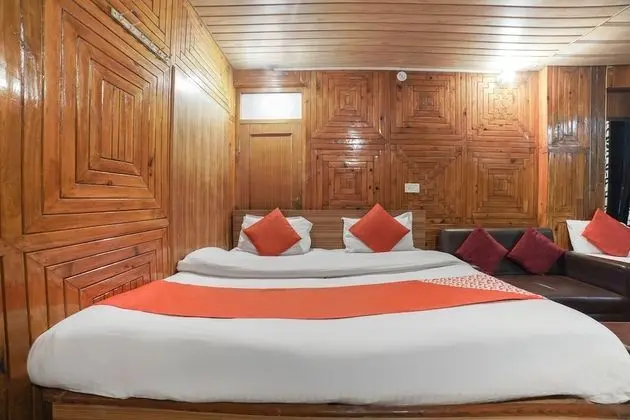 OYO 16561 Surya Holiday Home - Oda