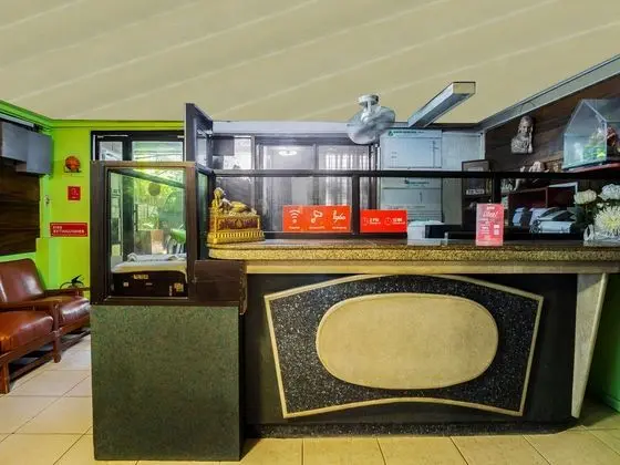 OYO 166 Maanyag Pension House - Lobi