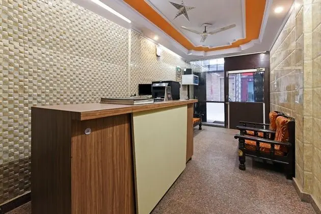 OYO 16642 Flagship Hotel Mahadev - Lobi