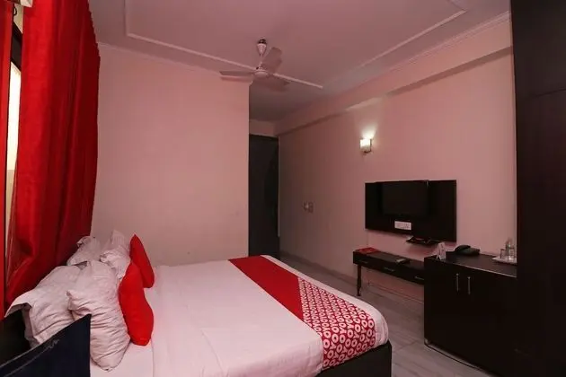 OYO 16642 Flagship Hotel Mahadev - Oda