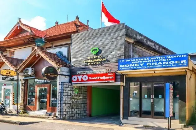 OYO 1666 Grand Pudjawan Hotel - Dış Mekan