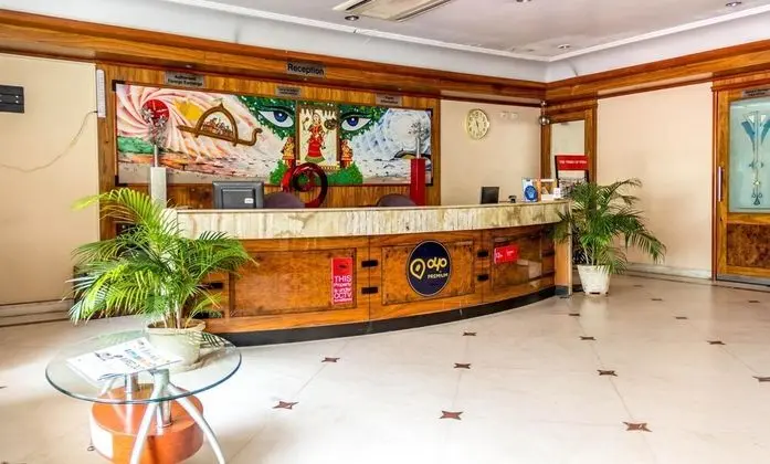OYO 1667 Hotel Micro Continental - Lobi