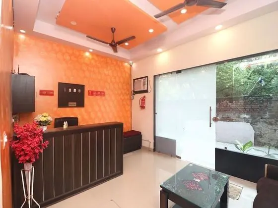 OYO 16700 HOME Exotic 2 BHK Dream View Khanyara Road - Lobi