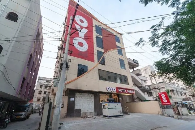 OYO 16749 Hotel Paris