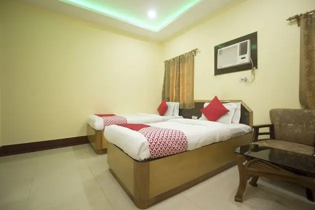 OYO 16794 Bidhan Residency
