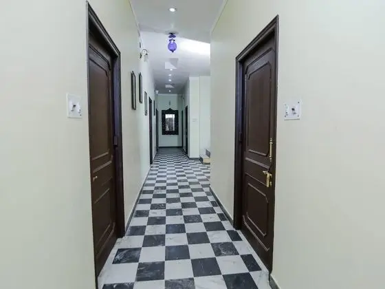 OYO 16799 Shikargarh Palace Resorts - İç Mekan