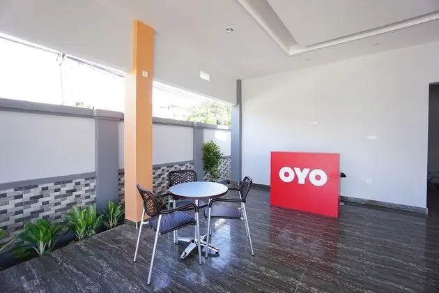 OYO 1680 Hanna Residence - Lobi
