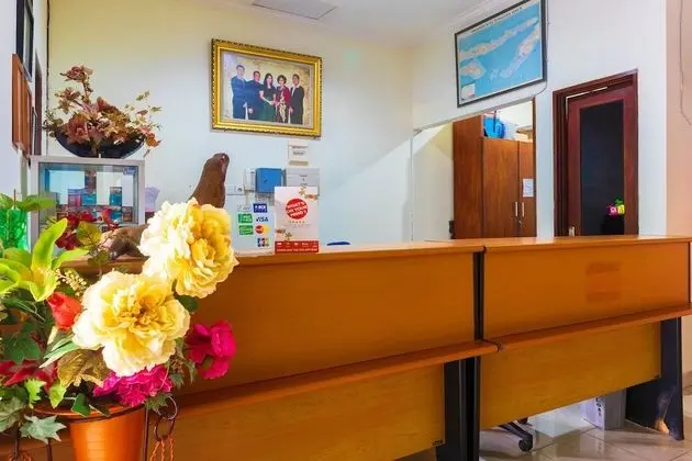 OYO 1682 Greenia Hotel - Lobi