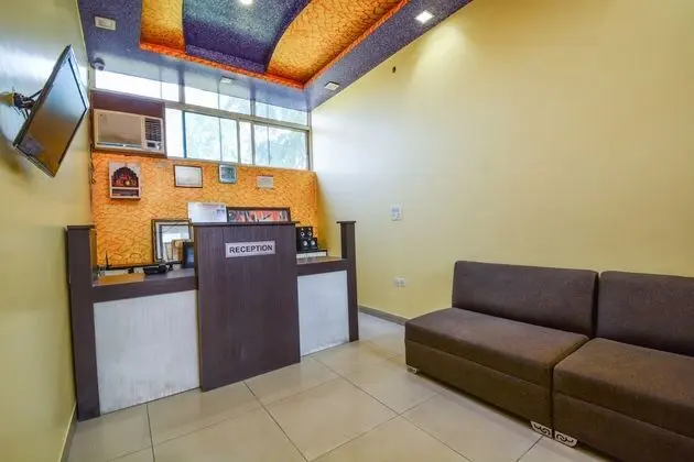 OYO 16940 Hotel Royal Murli - Lobi