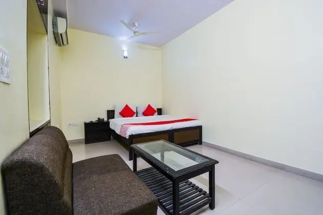 OYO 16940 Hotel Royal Murli - Oda