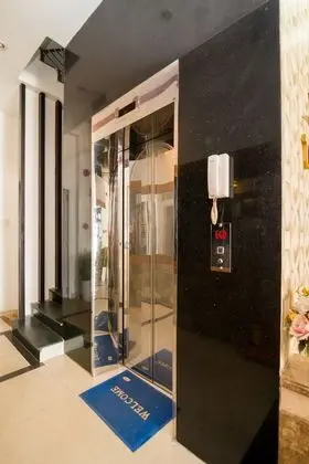 OYO 170 Truc Hung Hotel - İç Mekan