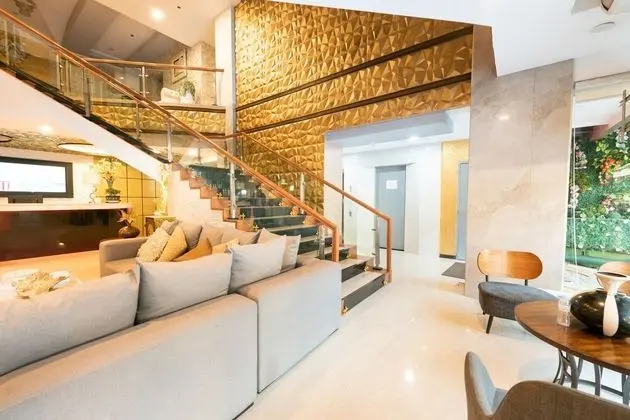 OYO 171 Amore Hotel - İç Mekan
