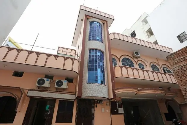 OYO 17171 Sandhya Guest House