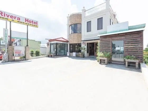 OYO 172 Rivera Hotel - Dış Mekan