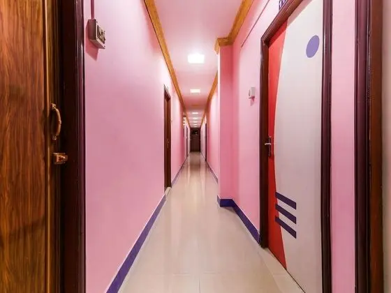 OYO 17255 Hotel Kanika Inn - İç Mekan