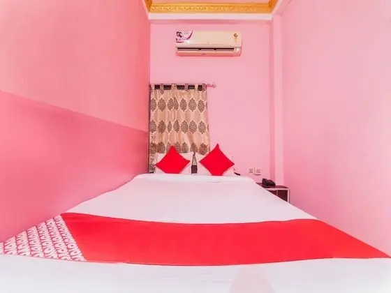 OYO 17255 Hotel Kanika Inn - Oda