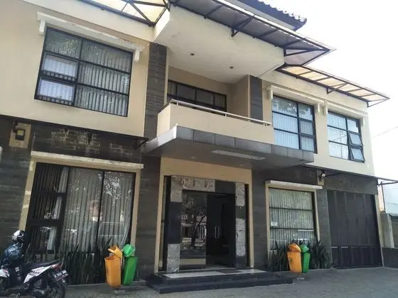 OYO 1740 Tekmira Residence Supratman Syariah - Dış Mekan