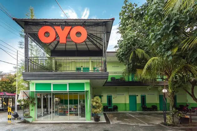 OYO 1745 Guest House Nur Aziziah 2