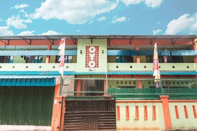 OYO 1756 Amira Guest House