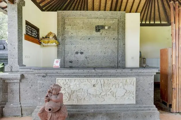 OYO 1762 Hotel Astiti Graha Tanah Lot - Lobi