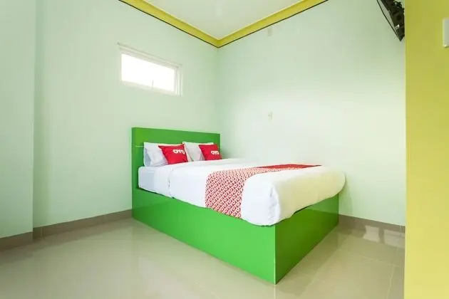 OYO 1763 Dinda Residence