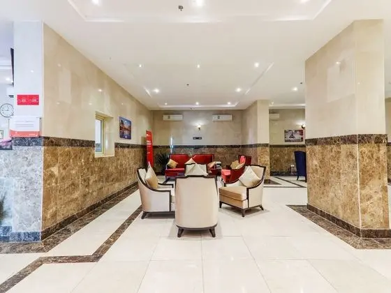 OYO 180 Asdaa Al Rahah Hotel Suites - Lobi