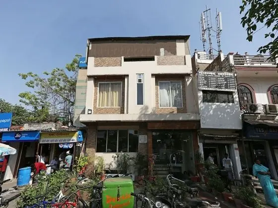 OYO 1807 Hotel Platinum Inn