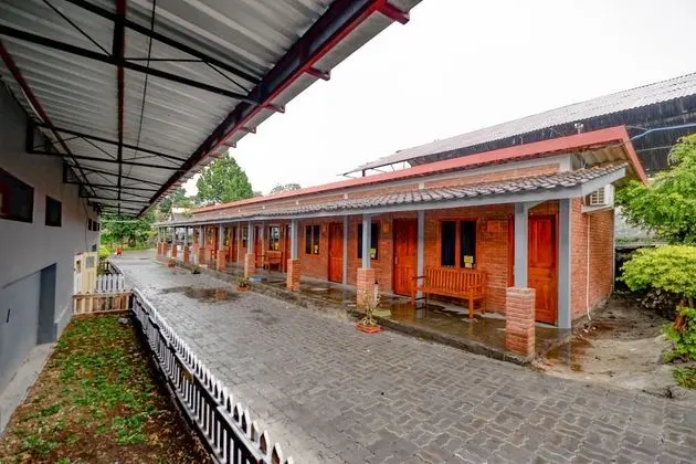 OYO 1808 New Bandungan Indah