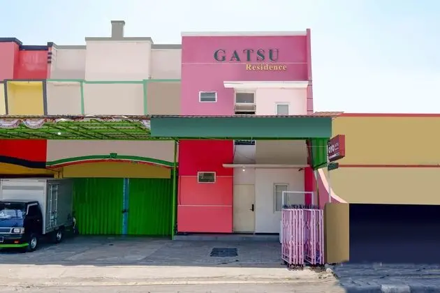 Oyo 1815 Gatsu Residence