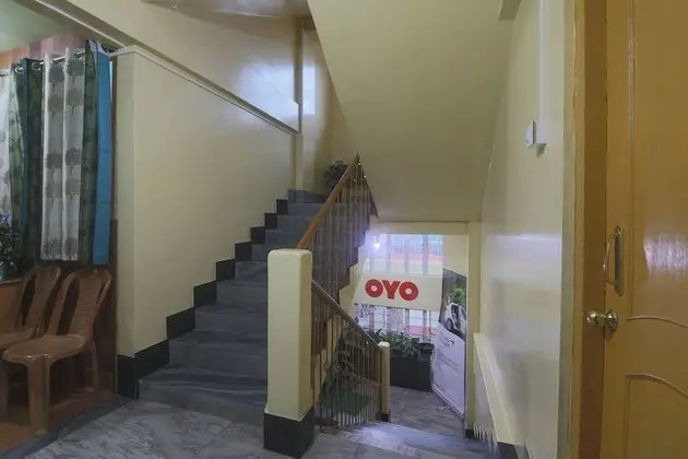 OYO 18330 Stay At Jo's Guest House - İç Mekan